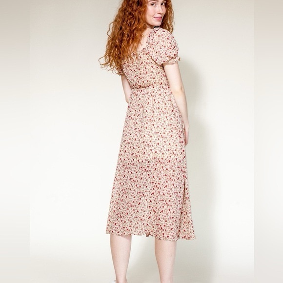 Pink Martini Floral Top with Red and White Details - Picture 4 of 13